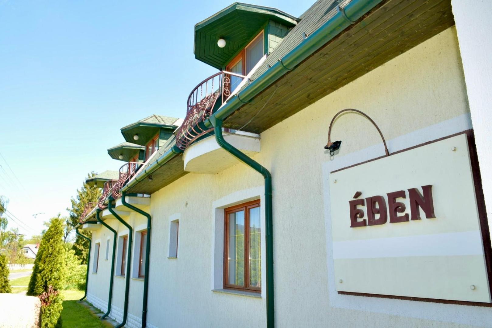 Eden Panzio Aparthotel Buk Ngoại thất bức ảnh